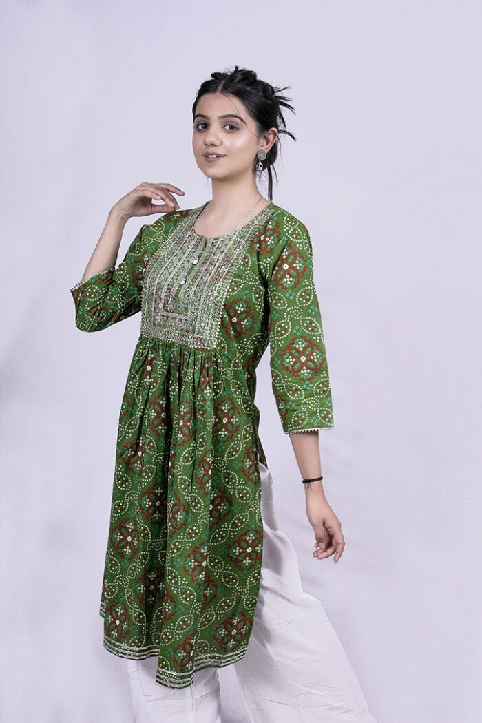 Printed and Embellished Straight Long Kurti with Plazo Pant (Green) - Image 3